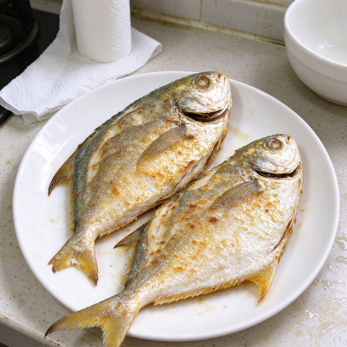 Fresh Whole Golden Pomfret Fish
